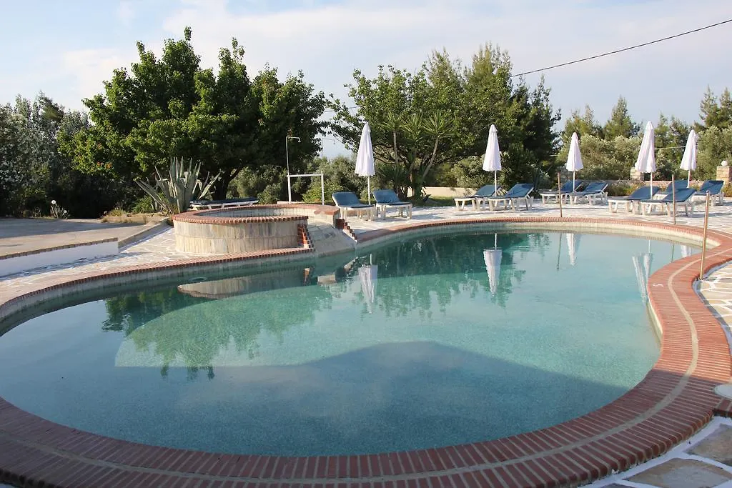 Pashos Hotel Kriopigi 3*,